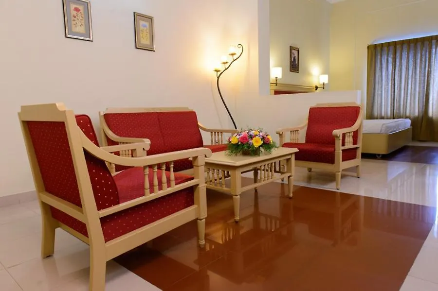 Club7 Hotel Tiruvalla 3*,  India