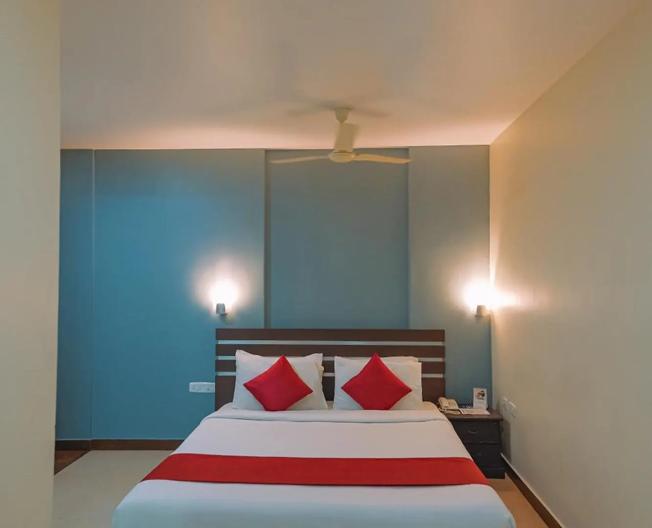 Club7 Hotel Tiruvalla India