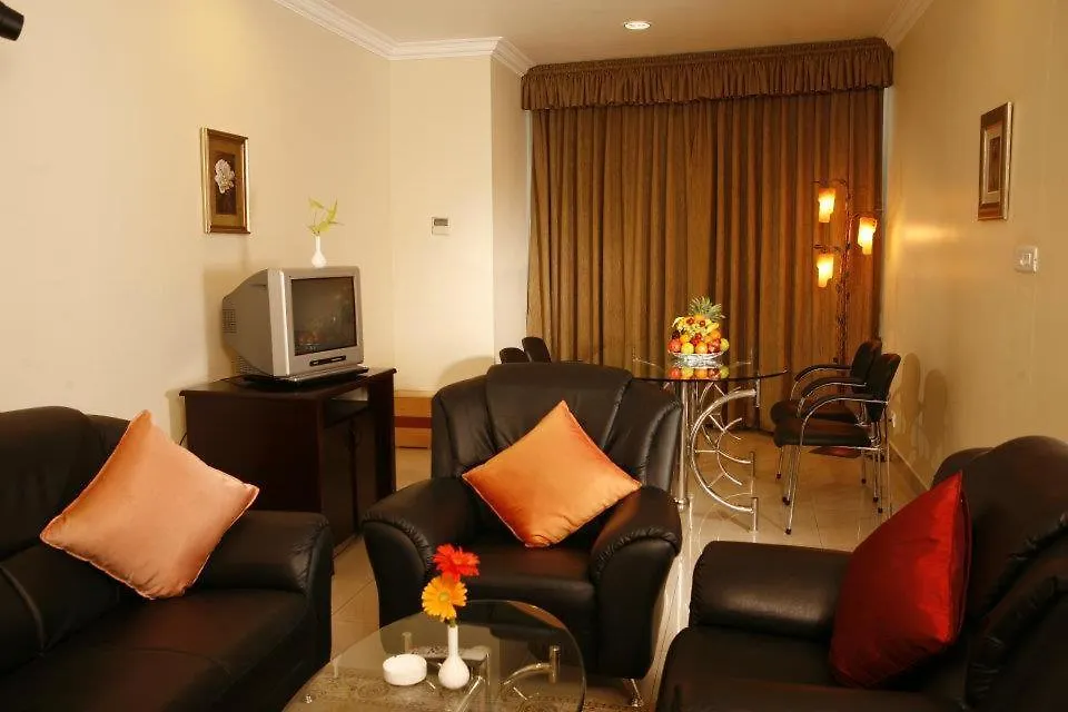 Club7 Hotel Tiruvalla