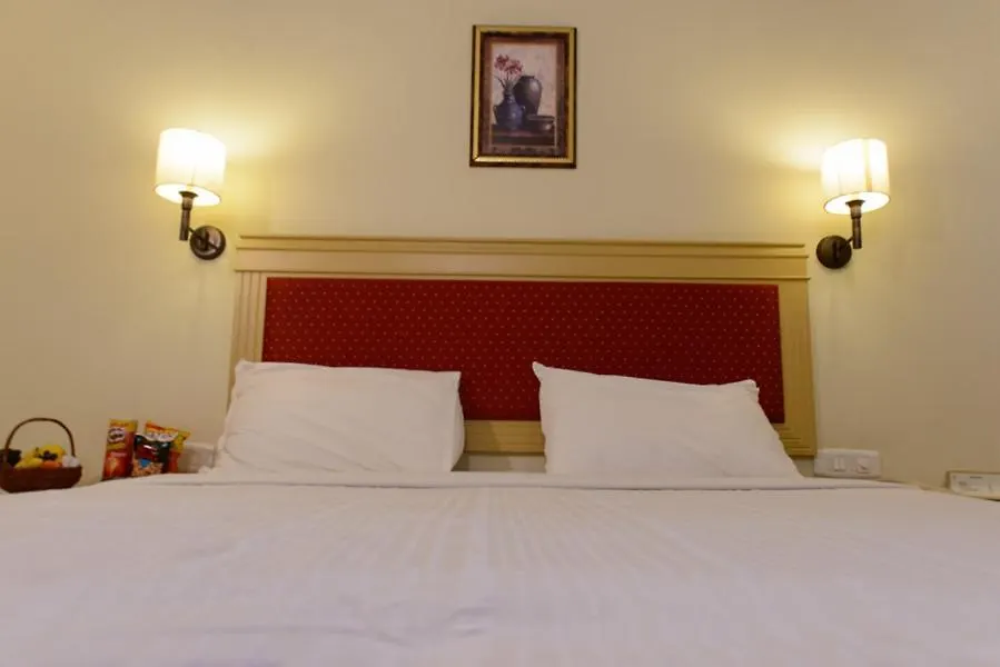 Club7 Hotel Tiruvalla
