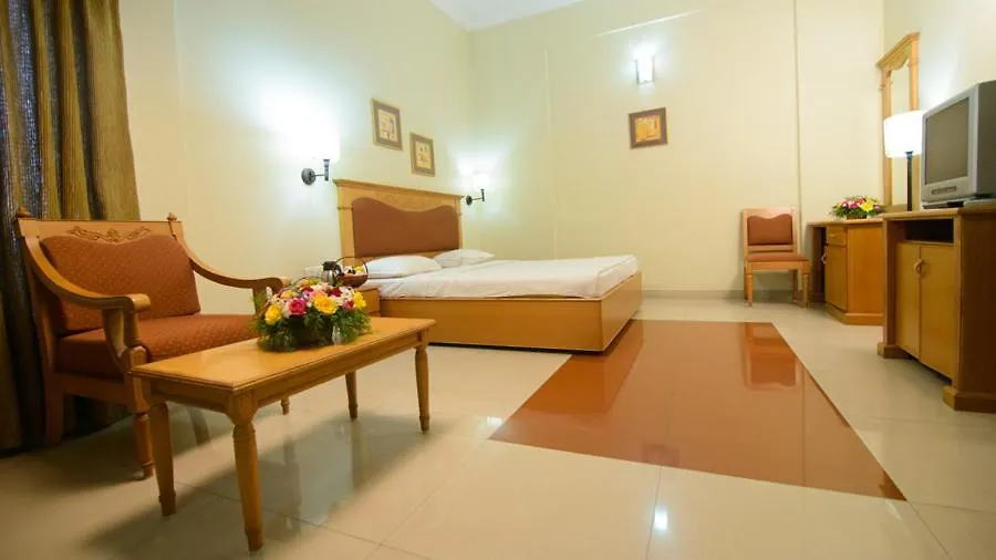 ***  Club7 Hotel Tiruvalla India