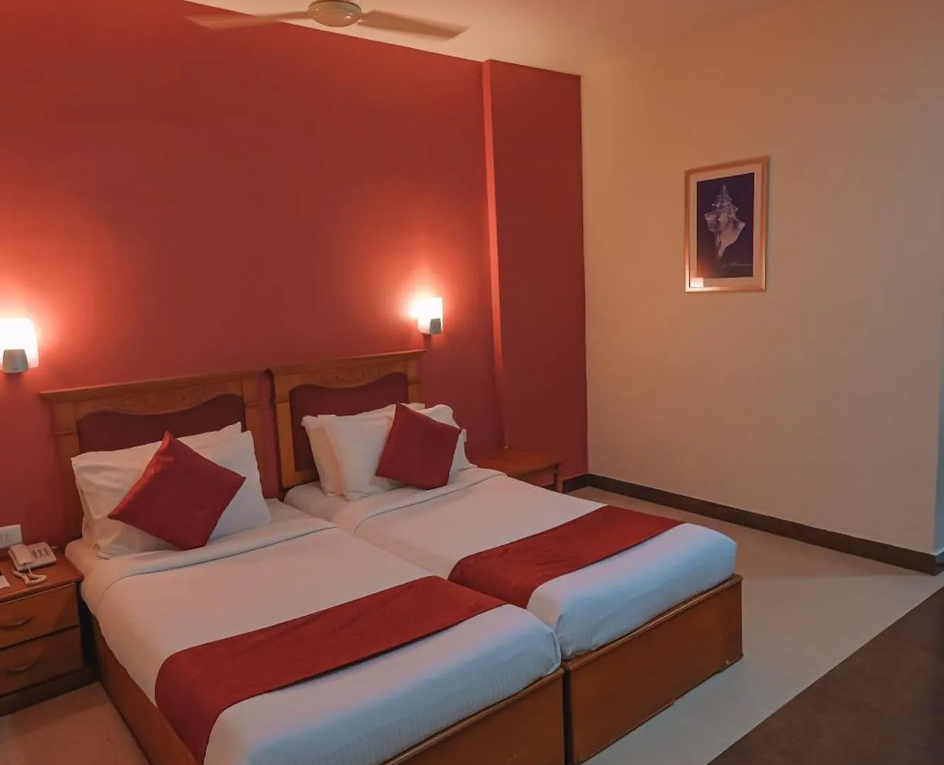 Club7 Hotel Tiruvalla India