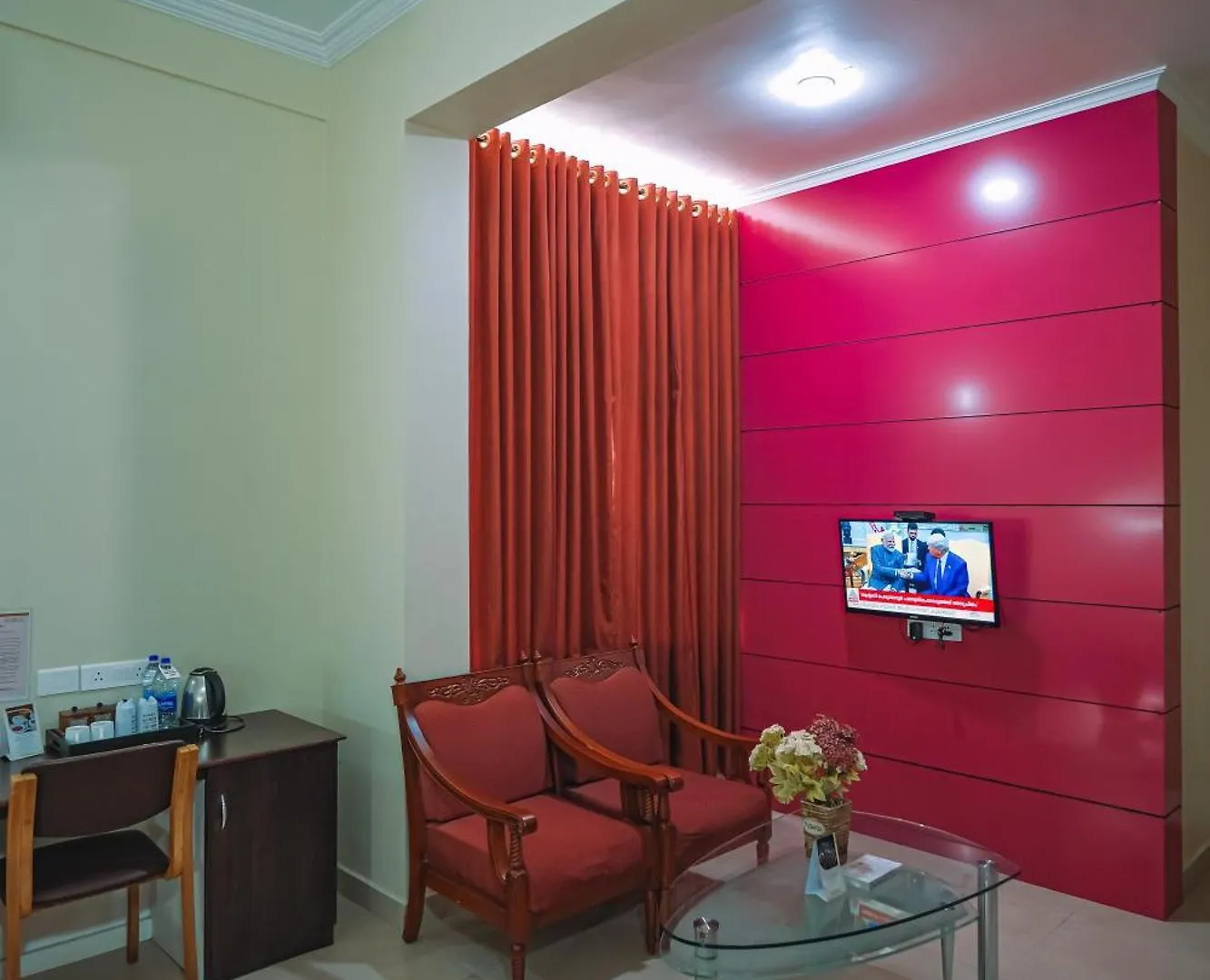 Club7 Hotel Tiruvalla