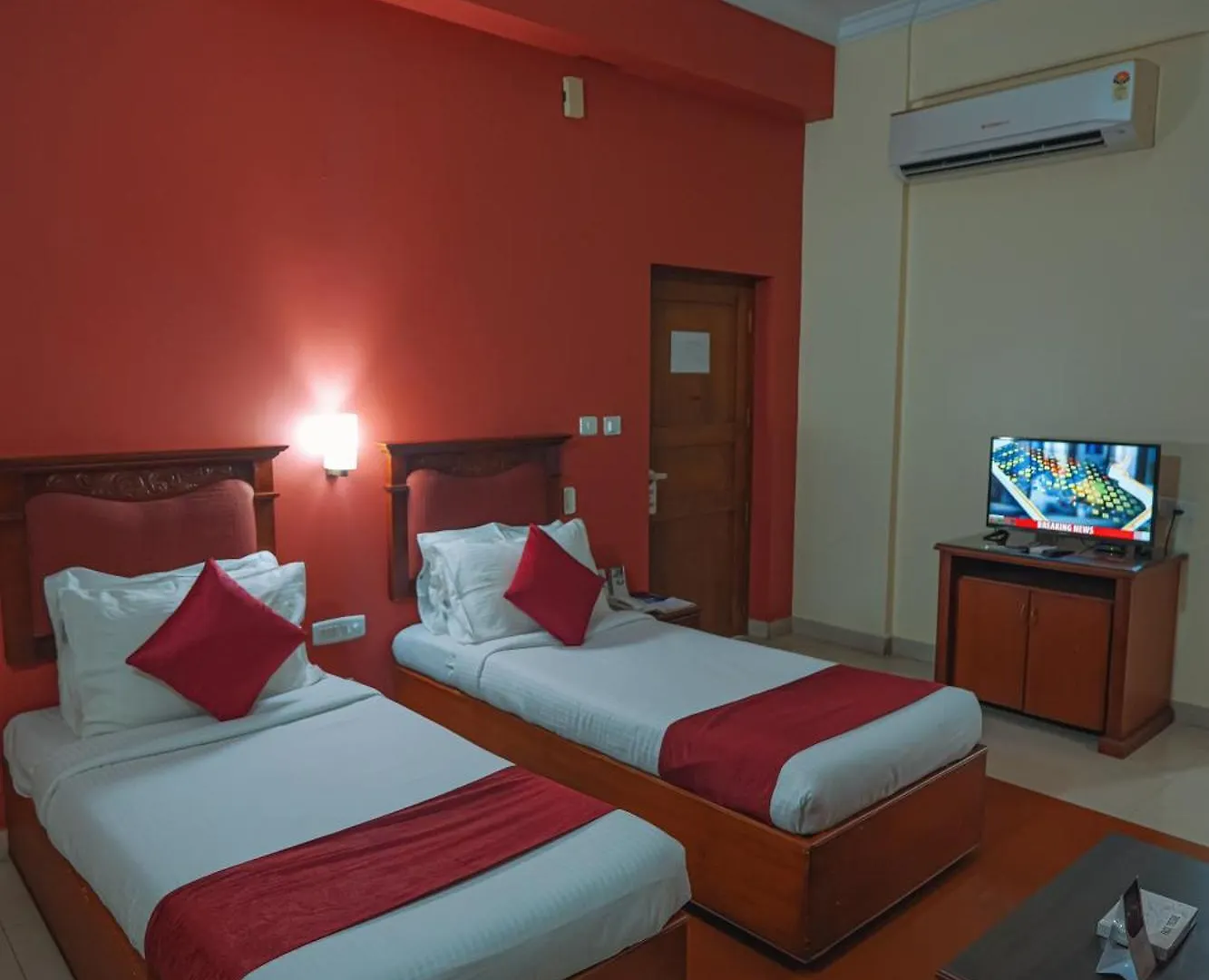Club7 Hotel Tiruvalla 3*,